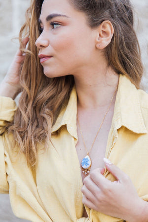 Karsaniki Teardrop Pendant Necklace with  Pearls Blue & White